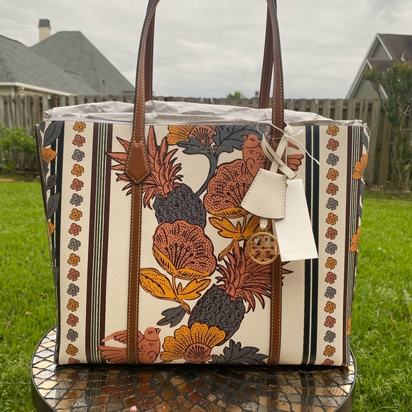 Brand new 🌻🌼🌾Tory Burch tote 🔥👌🏼 - Picture 2 of 11